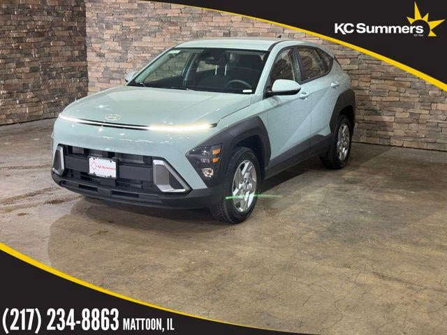 2026 Hyundai KONA SE AWD in Mirage Green — front three-quarter view